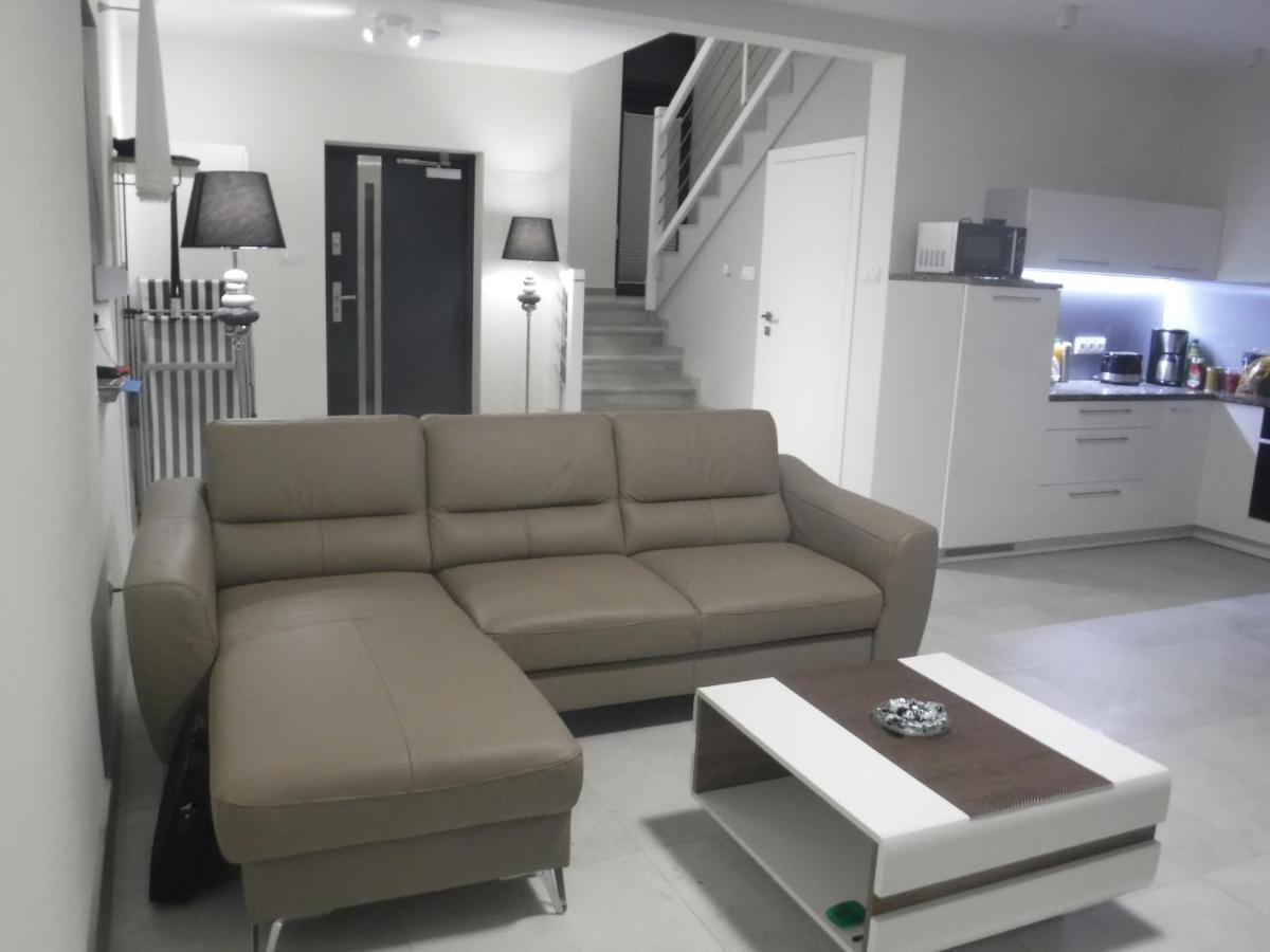 Villa Luis จีฟโนฟ ภายนอก รูปภาพ